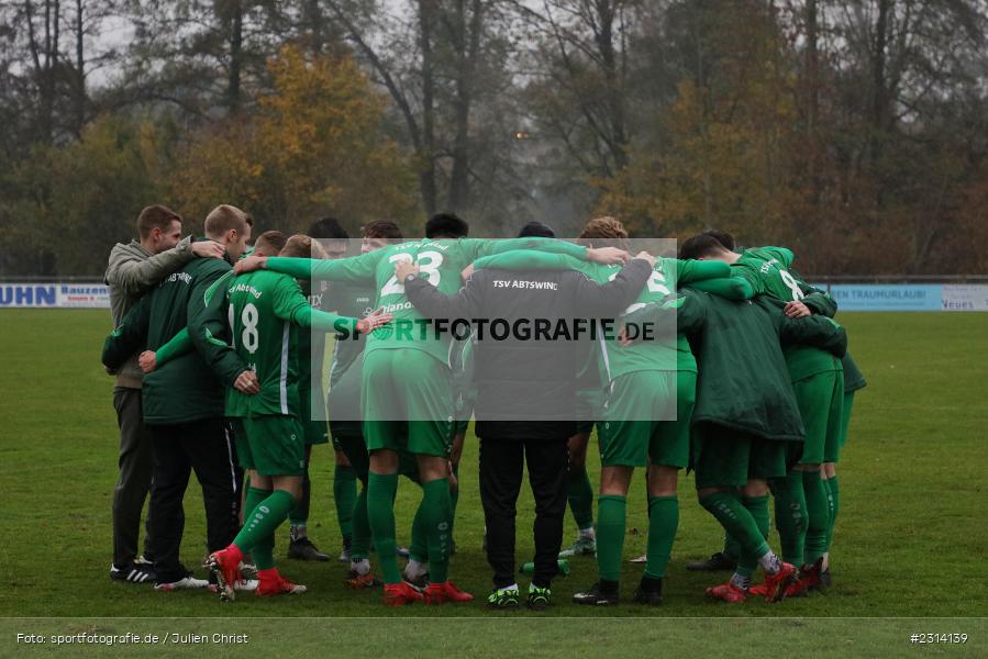 Team, Jona Riedel, Ferdinand Hansel, Florian Gutheil, Sportgelände in der Au, Karlburg, 13.11.2021, sport, action, Fussball, November 2021, Saison 2021/2022, BFV, Bayernliga Nord, TSV Abtswind, TSV Karlburg - Bild-ID: 2314139 Team, Jona Riedel, Ferdinand Hansel, Florian Gutheil, Sportgelände in der Au, Karlburg, 13.11.2021, sport, action, Fussball, November 2021, Saison 2021/2022, BFV, Bayernliga Nord, TSV Abtswind, TSV Karlburg - Bild-ID: 2314139