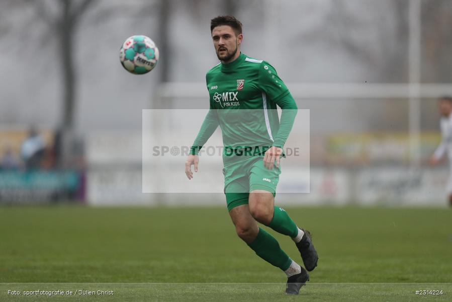 Lukas Huscher, Sportgelände in der Au, Karlburg, 13.11.2021, sport, action, Fussball, November 2021, Saison 2021/2022, BFV, Bayernliga Nord, TSV Abtswind, TSV Karlburg - Bild-ID: 2314224