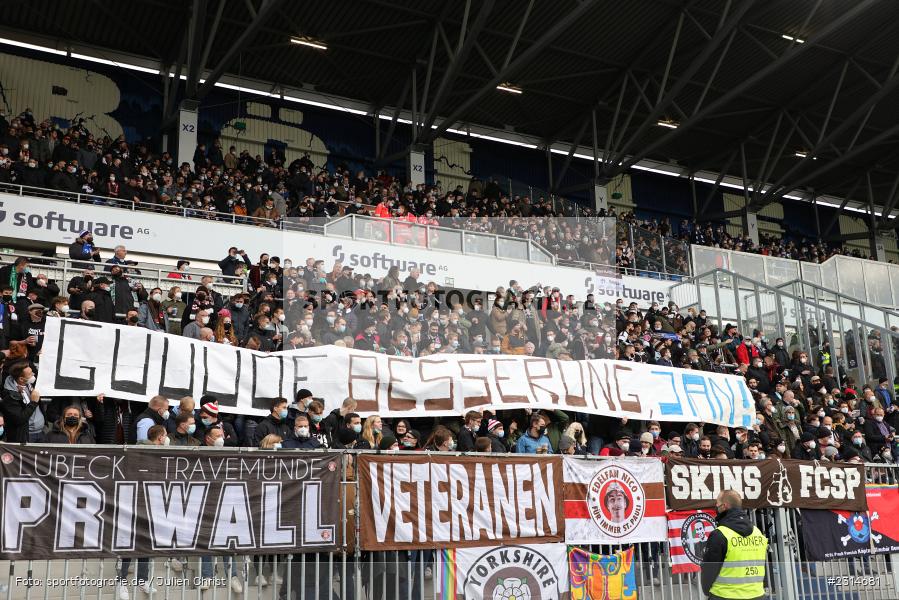 Spruchband, Merck-Stadion am Böllenfalltor, Darmstadt, 20.11.2021, DFL, sport, action, Fussball, November 2021, Saison 2021/2022, 2. Bundesliga, FCSP, SVD, FC St. Pauli, SV Darmstadt 98 - Bild-ID: 2314681 Spruchband, Merck-Stadion am Böllenfalltor, Darmstadt, 20.11.2021, DFL, sport, action, Fussball, November 2021, Saison 2021/2022, 2. Bundesliga, FCSP, SVD, FC St. Pauli, SV Darmstadt 98 - Bild-ID: 2314681