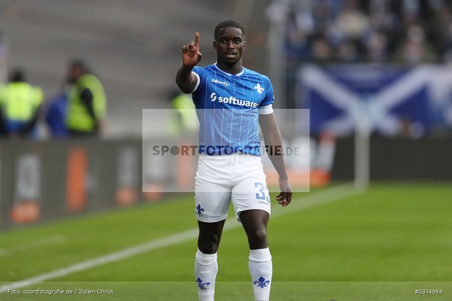Braydon Manu, Merck-Stadion am Böllenfalltor, Darmstadt, 20.11.2021, DFL, sport, action, Fussball, November 2021, Saison 2021/2022, 2. Bundesliga, FCSP, SVD, FC St. Pauli, SV Darmstadt 98 - Bild-ID: 2314694 Braydon Manu, Merck-Stadion am Böllenfalltor, Darmstadt, 20.11.2021, DFL, sport, action, Fussball, November 2021, Saison 2021/2022, 2. Bundesliga, FCSP, SVD, FC St. Pauli, SV Darmstadt 98 - Bild-ID: 2314694