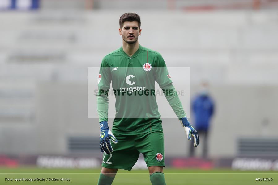 Nikola Vasilj, Merck-Stadion am Böllenfalltor, Darmstadt, 20.11.2021, DFL, sport, action, Fussball, November 2021, Saison 2021/2022, 2. Bundesliga, FCSP, SVD, FC St. Pauli, SV Darmstadt 98 - Bild-ID: 2314700 Nikola Vasilj, Merck-Stadion am Böllenfalltor, Darmstadt, 20.11.2021, DFL, sport, action, Fussball, November 2021, Saison 2021/2022, 2. Bundesliga, FCSP, SVD, FC St. Pauli, SV Darmstadt 98 - Bild-ID: 2314700