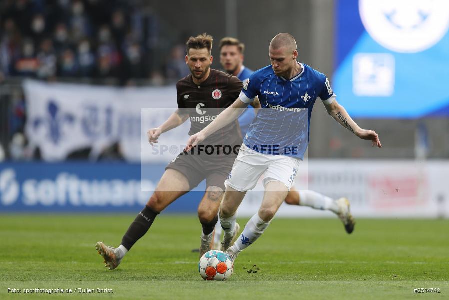 Thomas Isherwood, Merck-Stadion am Böllenfalltor, Darmstadt, 20.11.2021, DFL, sport, action, Fussball, November 2021, Saison 2021/2022, 2. Bundesliga, FCSP, SVD, FC St. Pauli, SV Darmstadt 98 - Bild-ID: 2314742 Thomas Isherwood, Merck-Stadion am Böllenfalltor, Darmstadt, 20.11.2021, DFL, sport, action, Fussball, November 2021, Saison 2021/2022, 2. Bundesliga, FCSP, SVD, FC St. Pauli, SV Darmstadt 98 - Bild-ID: 2314742