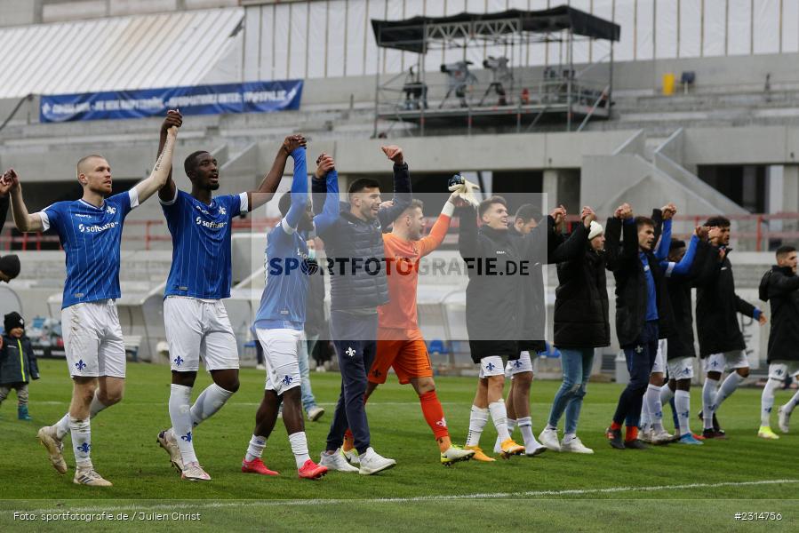 Fans, Team, Merck-Stadion am Böllenfalltor, Darmstadt, 20.11.2021, DFL, sport, action, Fussball, November 2021, Saison 2021/2022, 2. Bundesliga, FCSP, SVD, FC St. Pauli, SV Darmstadt 98 - Bild-ID: 2314756