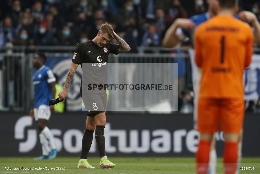 Eric Smith, Merck-Stadion am Böllenfalltor, Darmstadt, 20.11.2021, DFL, sport, action, Fussball, November 2021, Saison 2021/2022, 2. Bundesliga, FCSP, SVD, FC St. Pauli, SV Darmstadt 98 - Bild-ID: 2314769