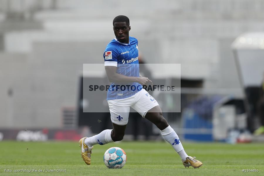 Braydon Manu, Merck-Stadion am Böllenfalltor, Darmstadt, 20.11.2021, DFL, sport, action, Fussball, November 2021, Saison 2021/2022, 2. Bundesliga, FCSP, SVD, FC St. Pauli, SV Darmstadt 98 - Bild-ID: 2314836 Braydon Manu, Merck-Stadion am Böllenfalltor, Darmstadt, 20.11.2021, DFL, sport, action, Fussball, November 2021, Saison 2021/2022, 2. Bundesliga, FCSP, SVD, FC St. Pauli, SV Darmstadt 98 - Bild-ID: 2314836