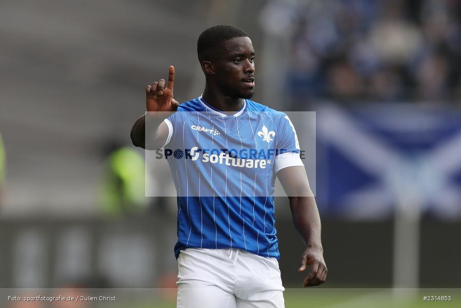 Hände, Arme, gestikuliert, Braydon Manu, Merck-Stadion am Böllenfalltor, Darmstadt, 20.11.2021, DFL, sport, action, Fussball, November 2021, Saison 2021/2022, 2. Bundesliga, FCSP, SVD, FC St. Pauli, SV Darmstadt 98 - Bild-ID: 2314853 Hände, Arme, gestikuliert, Braydon Manu, Merck-Stadion am Böllenfalltor, Darmstadt, 20.11.2021, DFL, sport, action, Fussball, November 2021, Saison 2021/2022, 2. Bundesliga, FCSP, SVD, FC St. Pauli, SV Darmstadt 98 - Bild-ID: 2314853