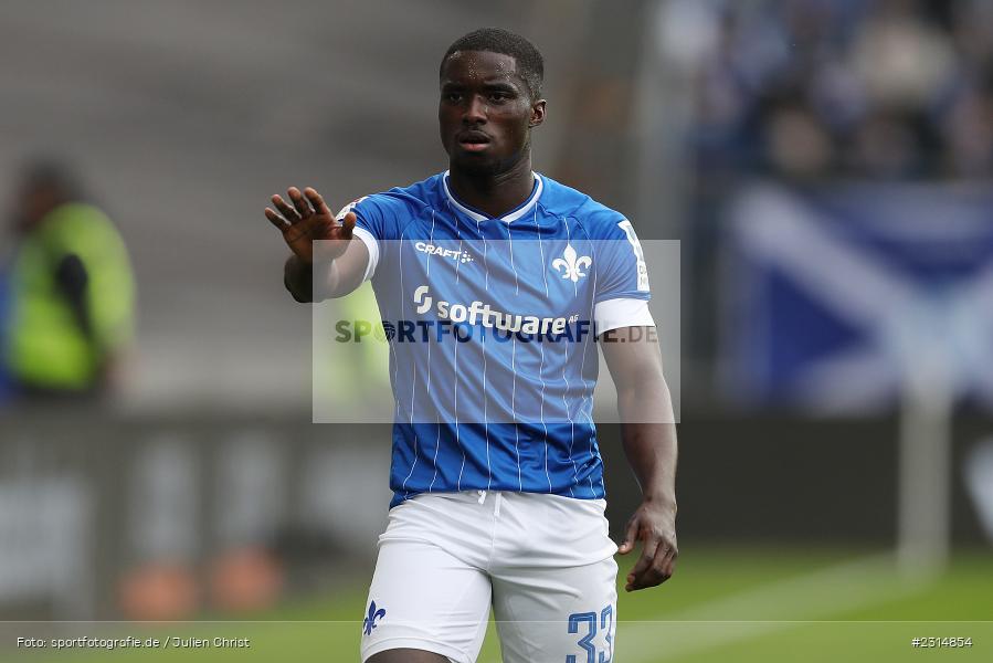 Braydon Manu, Merck-Stadion am Böllenfalltor, Darmstadt, 20.11.2021, DFL, sport, action, Fussball, November 2021, Saison 2021/2022, 2. Bundesliga, FCSP, SVD, FC St. Pauli, SV Darmstadt 98 - Bild-ID: 2314854 Braydon Manu, Merck-Stadion am Böllenfalltor, Darmstadt, 20.11.2021, DFL, sport, action, Fussball, November 2021, Saison 2021/2022, 2. Bundesliga, FCSP, SVD, FC St. Pauli, SV Darmstadt 98 - Bild-ID: 2314854