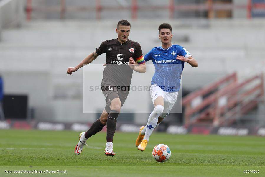 Philipp Ziereis, Merck-Stadion am Böllenfalltor, Darmstadt, 20.11.2021, DFL, sport, action, Fussball, November 2021, Saison 2021/2022, 2. Bundesliga, FCSP, SVD, FC St. Pauli, SV Darmstadt 98 - Bild-ID: 2314863 Philipp Ziereis, Merck-Stadion am Böllenfalltor, Darmstadt, 20.11.2021, DFL, sport, action, Fussball, November 2021, Saison 2021/2022, 2. Bundesliga, FCSP, SVD, FC St. Pauli, SV Darmstadt 98 - Bild-ID: 2314863