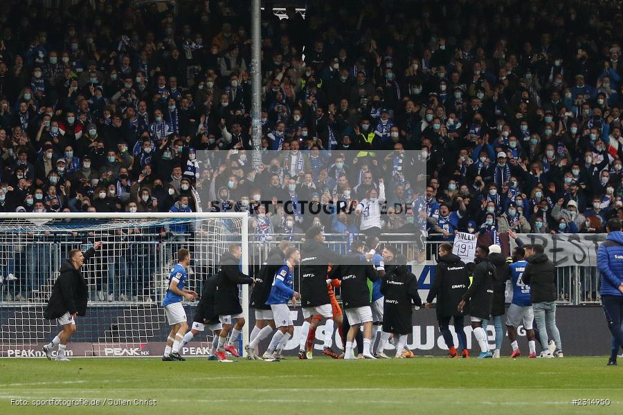 Fans, Phillip Tietz, Merck-Stadion am Böllenfalltor, Darmstadt, 20.11.2021, DFL, sport, action, Fussball, November 2021, Saison 2021/2022, 2. Bundesliga, FCSP, SVD, FC St. Pauli, SV Darmstadt 98 - Bild-ID: 2314950 Fans, Phillip Tietz, Merck-Stadion am Böllenfalltor, Darmstadt, 20.11.2021, DFL, sport, action, Fussball, November 2021, Saison 2021/2022, 2. Bundesliga, FCSP, SVD, FC St. Pauli, SV Darmstadt 98 - Bild-ID: 2314950