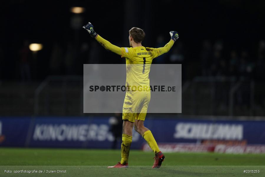 Lasse Schulz, Willy-Sachs-Stadion, Schweinfurt, 23.11.2021, BFV, sport, action, Fussball, November 2021, Saison 2021/2022, 4. Liga, Regionalliga Bayern, SGF, FCS, SpVgg Greuther Fürth II, 1. FC Schweinfurt 05 - Bild-ID: 2315253