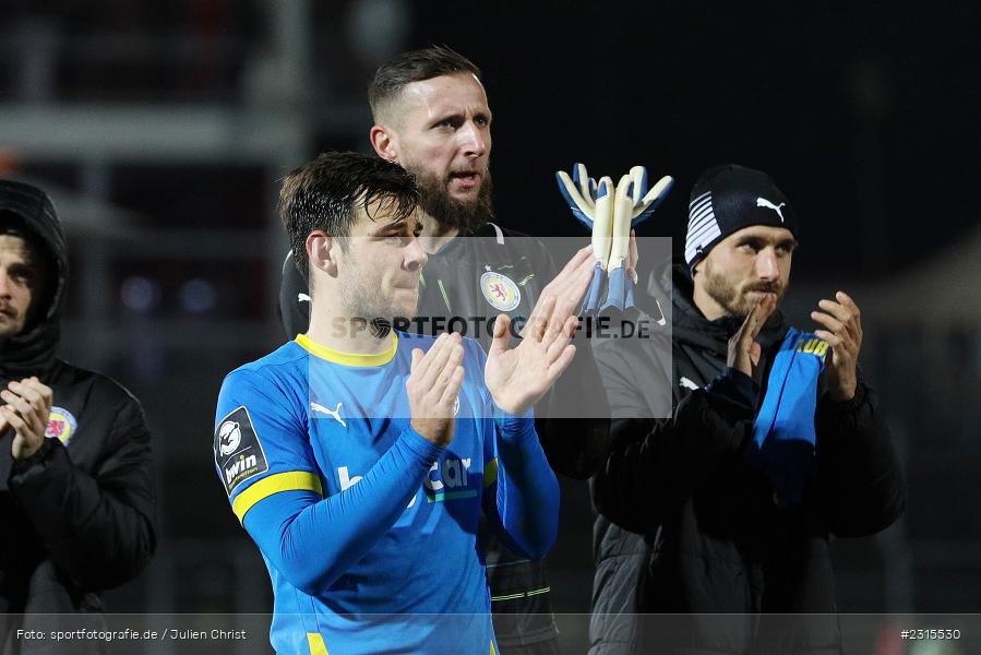 Applaus, Jasmin Fejzic, FLYERALARM Arena, Würzburg, 30.11.2021, DFL, sport, action, Fussball, November 2021, Saison 2021/2022, 3. Liga, EBS, FWK, Eintracht Braunschweig, FC Würzburger Kickers - Bild-ID: 2315530 Applaus, Jasmin Fejzic, FLYERALARM Arena, Würzburg, 30.11.2021, DFL, sport, action, Fussball, November 2021, Saison 2021/2022, 3. Liga, EBS, FWK, Eintracht Braunschweig, FC Würzburger Kickers - Bild-ID: 2315530