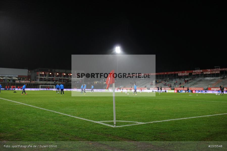 Eckfahne, Rasen, Pitch, Stadion, Symbolbild, FLYERALARM Arena, Würzburg, 30.11.2021, DFL, sport, action, Fussball, November 2021, Saison 2021/2022, 3. Liga, EBS, FWK, Eintracht Braunschweig, FC Würzburger Kickers - Bild-ID: 2315548