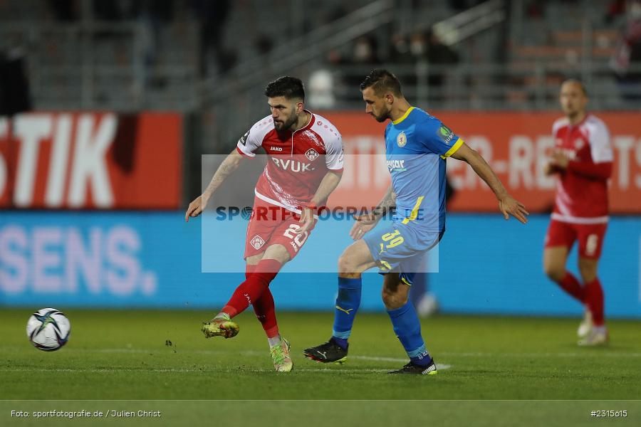 Fanol Perdedaj, FLYERALARM Arena, Würzburg, 30.11.2021, DFL, sport, action, Fussball, November 2021, Saison 2021/2022, 3. Liga, EBS, FWK, Eintracht Braunschweig, FC Würzburger Kickers - Bild-ID: 2315615