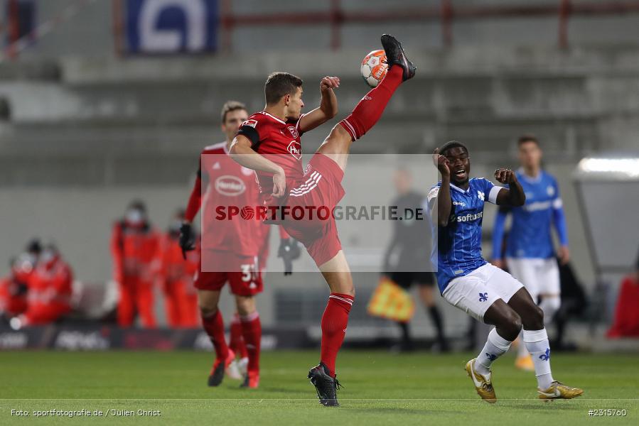 Tim Oberdorf, Merck-Stadion am Böllenfalltor, Darmstadt, 03.12.2021, DFL, sport, action, Fussball, Dezember 2021, Saison 2021/2022, 2. Bundesliga, F95, SVD, Fortuna Düsseldorf, SV Darmstadt 98 - Bild-ID: 2315760 Tim Oberdorf, Merck-Stadion am Böllenfalltor, Darmstadt, 03.12.2021, DFL, sport, action, Fussball, Dezember 2021, Saison 2021/2022, 2. Bundesliga, F95, SVD, Fortuna Düsseldorf, SV Darmstadt 98 - Bild-ID: 2315760