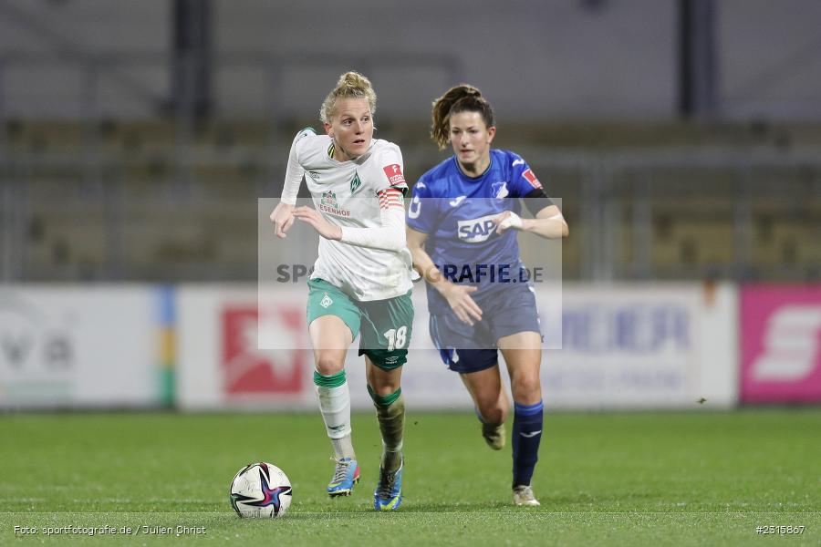 Lina Hausicke, Dietmar-Hopp-Stadion, Sinsheim, 05.12.2021, DFB, sport, action, Fussball, Dezember 2021, Saison 2021/2022, FFBL, FLYERALARM Frauen-Bundesliga, SVW, TSG, SV Werder Bremen, TSG 1899 Hoffenheim - Bild-ID: 2315867 Lina Hausicke, Dietmar-Hopp-Stadion, Sinsheim, 05.12.2021, DFB, sport, action, Fussball, Dezember 2021, Saison 2021/2022, FFBL, FLYERALARM Frauen-Bundesliga, SVW, TSG, SV Werder Bremen, TSG 1899 Hoffenheim - Bild-ID: 2315867