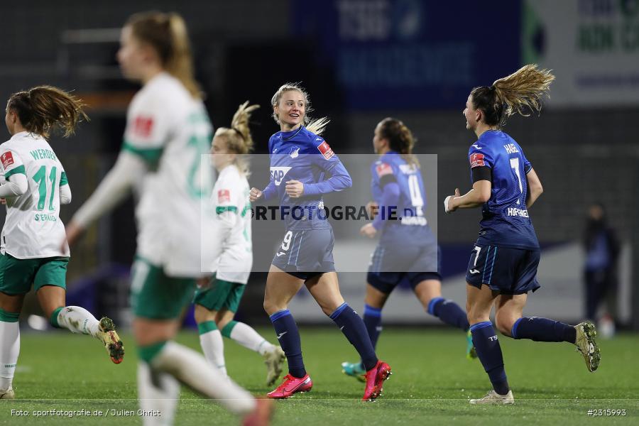 Judith Steinert, Dietmar-Hopp-Stadion, Sinsheim, 05.12.2021, DFB, sport, action, Fussball, Dezember 2021, Saison 2021/2022, FFBL, FLYERALARM Frauen-Bundesliga, SVW, TSG, SV Werder Bremen, TSG 1899 Hoffenheim - Bild-ID: 2315993 Judith Steinert, Dietmar-Hopp-Stadion, Sinsheim, 05.12.2021, DFB, sport, action, Fussball, Dezember 2021, Saison 2021/2022, FFBL, FLYERALARM Frauen-Bundesliga, SVW, TSG, SV Werder Bremen, TSG 1899 Hoffenheim - Bild-ID: 2315993