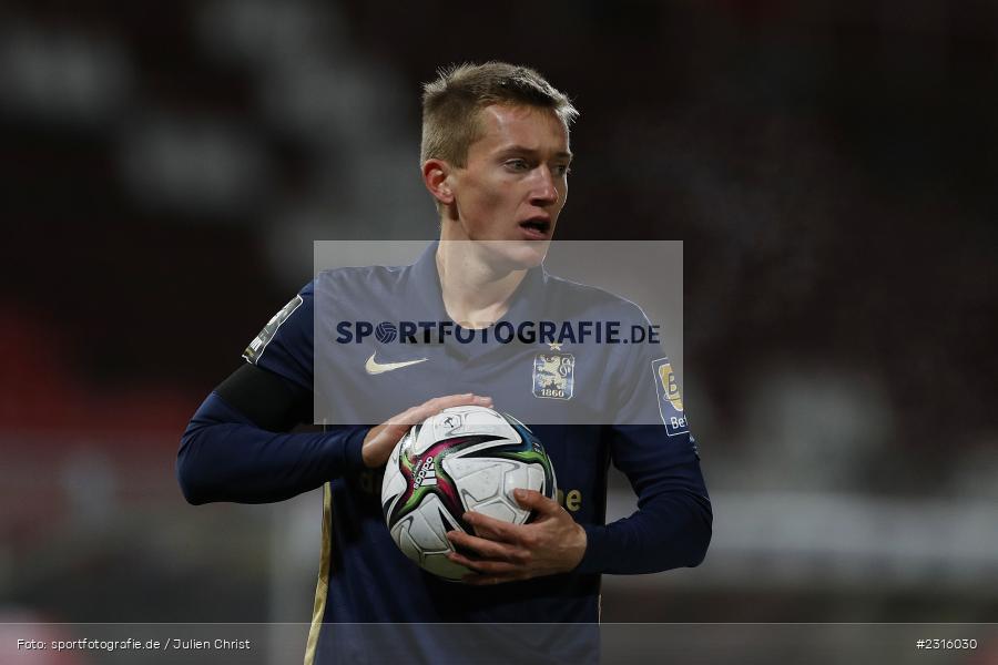 Fabian Greilinger, FLYERALARM Arena, Würzburg, 20.12.2021, DFL, sport, action, Fussball, Dezember 2021, Saison 2021/2022, 3. Liga, TSV, 1860, FWK, TSV 1860 München, FC Würzburger Kickers - Bild-ID: 2316030