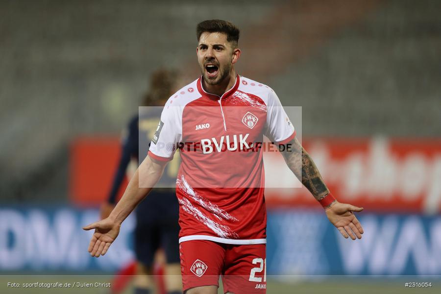 Moritz Heinrich, FLYERALARM Arena, Würzburg, 20.12.2021, DFL, sport, action, Fussball, Dezember 2021, Saison 2021/2022, 3. Liga, TSV, 1860, FWK, TSV 1860 München, FC Würzburger Kickers - Bild-ID: 2316054