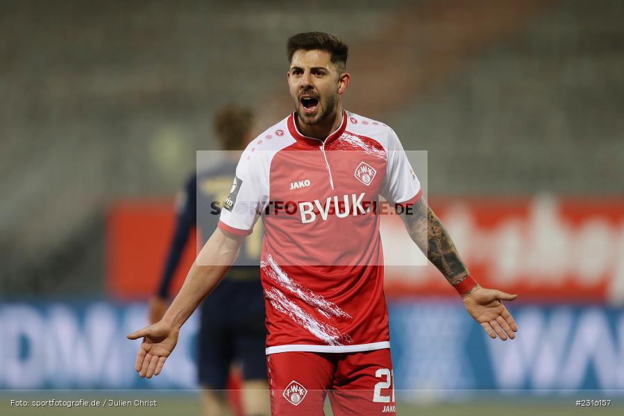 Moritz Heinrich, FLYERALARM Arena, Würzburg, 20.12.2021, DFL, sport, action, Fussball, Dezember 2021, Saison 2021/2022, 3. Liga, TSV, 1860, FWK, TSV 1860 München, FC Würzburger Kickers - Bild-ID: 2316157