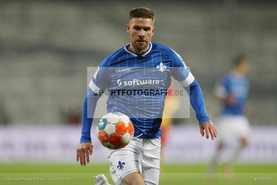 Tobias Kempe, Merck-Stadion, Darmstadt, 15.01.2022, DFL, sport, action, Fussball, Januar 2022, Saison 2021/2022, 2. Bundesliga, KSC, SV98, Karlsruher SC, SV Darmstadt 98 - Bild-ID: 2316209
