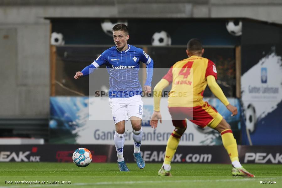 Marvin Mehlem, Merck-Stadion, Darmstadt, 15.01.2022, DFL, sport, action, Fussball, Januar 2022, Saison 2021/2022, 2. Bundesliga, KSC, SV98, Karlsruher SC, SV Darmstadt 98 - Bild-ID: 2316214