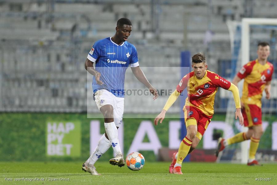 Patric Pfeiffer, Merck-Stadion, Darmstadt, 15.01.2022, DFL, sport, action, Fussball, Januar 2022, Saison 2021/2022, 2. Bundesliga, KSC, SV98, Karlsruher SC, SV Darmstadt 98 - Bild-ID: 2316281