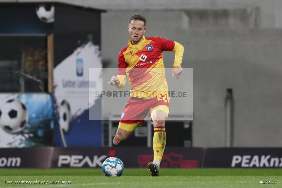 Christoph Kobald, Merck-Stadion, Darmstadt, 15.01.2022, DFL, sport, action, Fussball, Januar 2022, Saison 2021/2022, 2. Bundesliga, KSC, SV98, Karlsruher SC, SV Darmstadt 98 - Bild-ID: 2316317