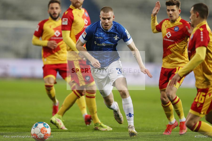 Thomas Isherwood, Merck-Stadion, Darmstadt, 15.01.2022, DFL, sport, action, Fussball, Januar 2022, Saison 2021/2022, 2. Bundesliga, KSC, SV98, Karlsruher SC, SV Darmstadt 98 - Bild-ID: 2316340