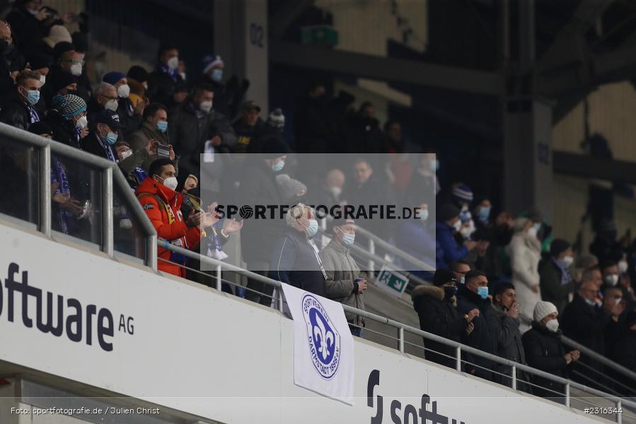 Zuschauer, Fans, Merck-Stadion, Darmstadt, 15.01.2022, DFL, sport, action, Fussball, Januar 2022, Saison 2021/2022, 2. Bundesliga, KSC, SV98, Karlsruher SC, SV Darmstadt 98 - Bild-ID: 2316344