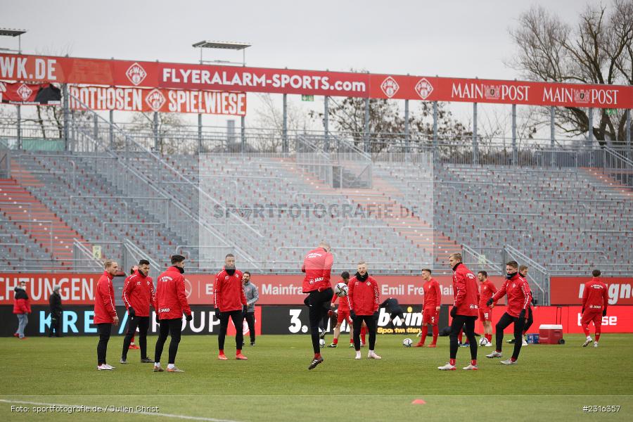 Aufwärmen, Mannschaftskreis, FLYERALARM Arena, Würzburg, 22.01.2022, DFL, sport, action, Fussball, Januar 2022, Saison 2021/2022, 3. Liga, SVW, FWK, SV Waldhof Mannheim 07, FC Würzburger Kickers - Bild-ID: 2316357