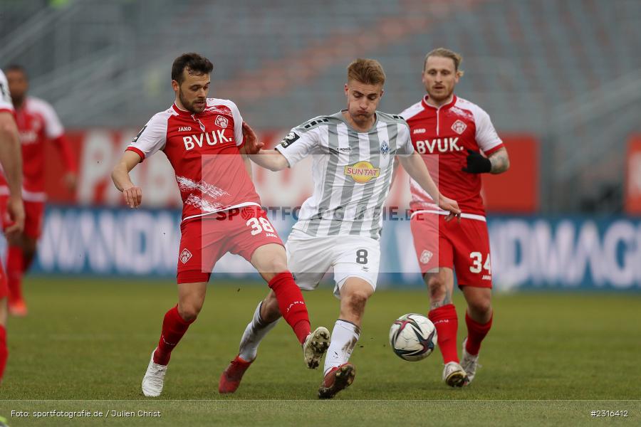 Robert Herrmann, FLYERALARM Arena, Würzburg, 22.01.2022, DFL, sport, action, Fussball, Januar 2022, Saison 2021/2022, 3. Liga, SVW, FWK, SV Waldhof Mannheim 07, FC Würzburger Kickers - Bild-ID: 2316412