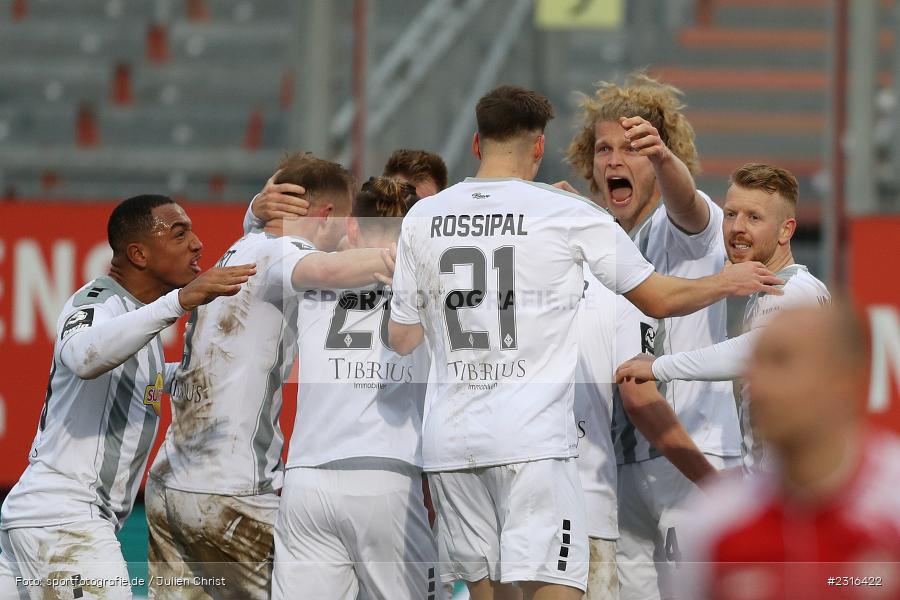 Jesper Verlaat, Torjubel, Marcel Seegert, FLYERALARM Arena, Würzburg, 22.01.2022, DFL, sport, action, Fussball, Januar 2022, Saison 2021/2022, 3. Liga, SVW, FWK, SV Waldhof Mannheim 07, FC Würzburger Kickers - Bild-ID: 2316422