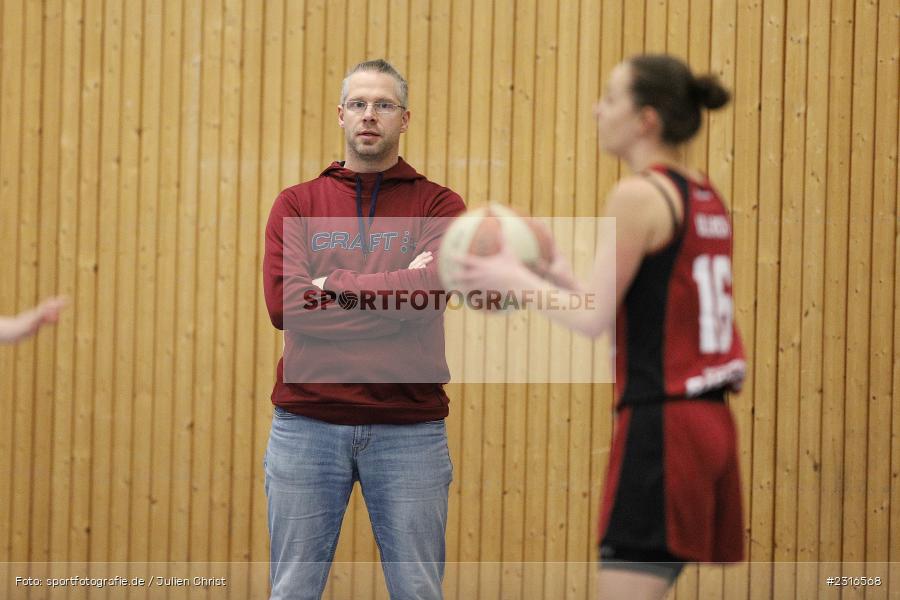 Trainer, Markus Höß, Hans-Wilhelm-Renkhoff-Halle, Marktheidenfeld, 22.01.2022, 20158, sport, action, Basketball, Januar 2022, Saison 2021/2022, Regionalliga Damen HR-Nord, Regionalliga Südost, RBGB, TVM, Regensburg Baskets, TV Marktheidenfeld - Bild-ID: 2316568 Trainer, Markus Höß, Hans-Wilhelm-Renkhoff-Halle, Marktheidenfeld, 22.01.2022, 20158, sport, action, Basketball, Januar 2022, Saison 2021/2022, Regionalliga Damen HR-Nord, Regionalliga Südost, RBGB, TVM, Regensburg Baskets, TV Marktheidenfeld - Bild-ID: 2316568