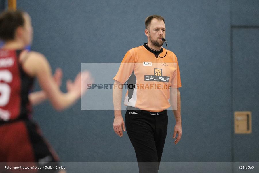 RLS, Referee, Schiedsrichter, Ludwig Schmidt, Hans-Wilhelm-Renkhoff-Halle, Marktheidenfeld, 22.01.2022, 20158, sport, action, Basketball, Januar 2022, Saison 2021/2022, Regionalliga Damen HR-Nord, Regionalliga Südost, RBGB, TVM, Regensburg Baskets, TV Marktheidenfeld - Bild-ID: 2316569 RLS, Referee, Schiedsrichter, Ludwig Schmidt, Hans-Wilhelm-Renkhoff-Halle, Marktheidenfeld, 22.01.2022, 20158, sport, action, Basketball, Januar 2022, Saison 2021/2022, Regionalliga Damen HR-Nord, Regionalliga Südost, RBGB, TVM, Regensburg Baskets, TV Marktheidenfeld - Bild-ID: 2316569