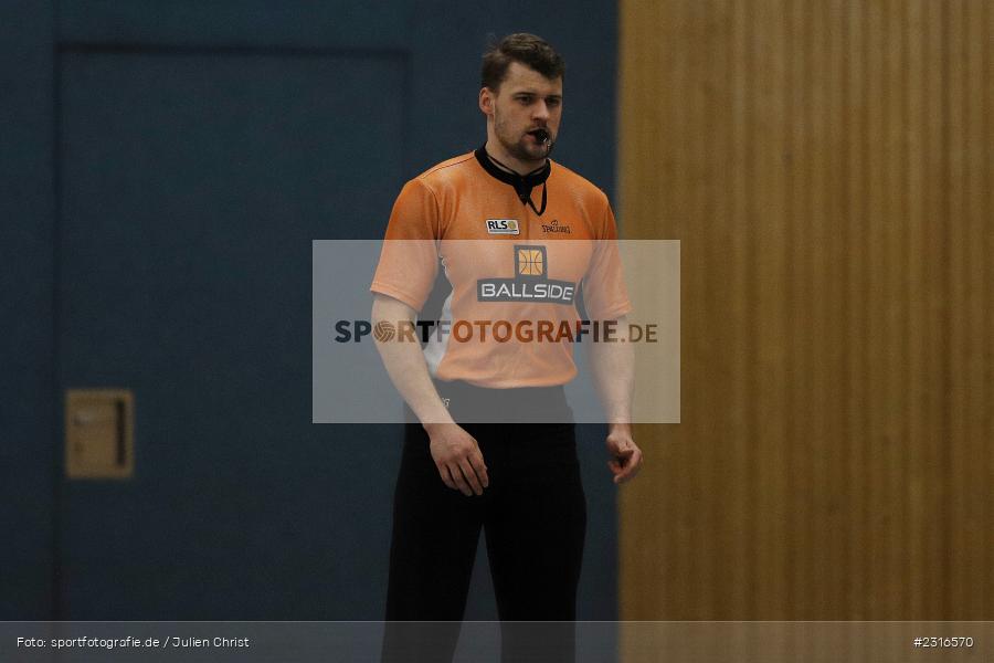 RLS, Referee, Schiedsrichter, Julian Hartmann, Hans-Wilhelm-Renkhoff-Halle, Marktheidenfeld, 22.01.2022, 20158, sport, action, Basketball, Januar 2022, Saison 2021/2022, Regionalliga Damen HR-Nord, Regionalliga Südost, RBGB, TVM, Regensburg Baskets, TV Marktheidenfeld - Bild-ID: 2316570 RLS, Referee, Schiedsrichter, Julian Hartmann, Hans-Wilhelm-Renkhoff-Halle, Marktheidenfeld, 22.01.2022, 20158, sport, action, Basketball, Januar 2022, Saison 2021/2022, Regionalliga Damen HR-Nord, Regionalliga Südost, RBGB, TVM, Regensburg Baskets, TV Marktheidenfeld - Bild-ID: 2316570