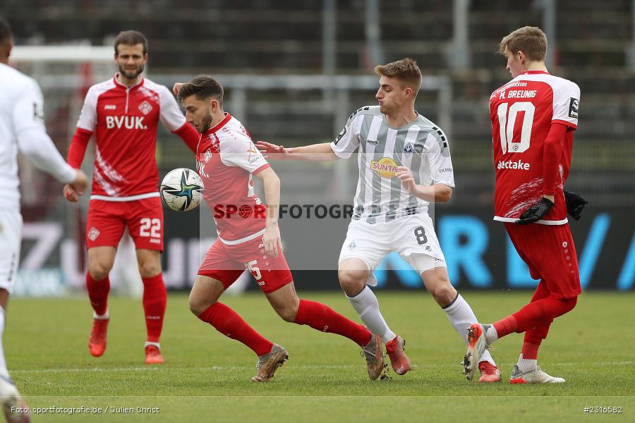 Dominik Meisel, FLYERALARM Arena, Würzburg, 22.01.2022, DFL, sport, action, Fussball, Januar 2022, Saison 2021/2022, 3. Liga, SVW, FWK, SV Waldhof Mannheim 07, FC Würzburger Kickers - Bild-ID: 2316582 Dominik Meisel, FLYERALARM Arena, Würzburg, 22.01.2022, DFL, sport, action, Fussball, Januar 2022, Saison 2021/2022, 3. Liga, SVW, FWK, SV Waldhof Mannheim 07, FC Würzburger Kickers - Bild-ID: 2316582