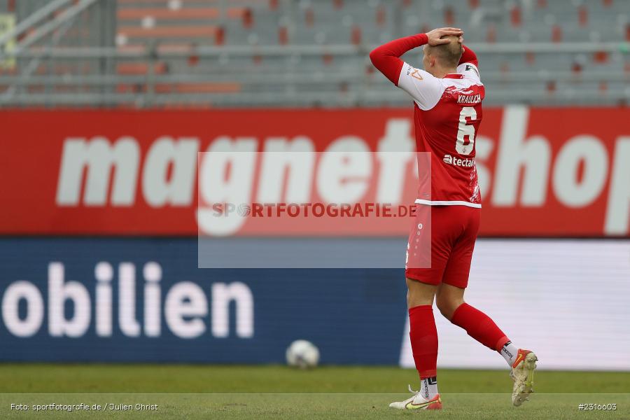 Hände, Arme, gestikuliert, Tobias Kraulich, FLYERALARM Arena, Würzburg, 22.01.2022, DFL, sport, action, Fussball, Januar 2022, Saison 2021/2022, 3. Liga, SVW, FWK, SV Waldhof Mannheim 07, FC Würzburger Kickers - Bild-ID: 2316603