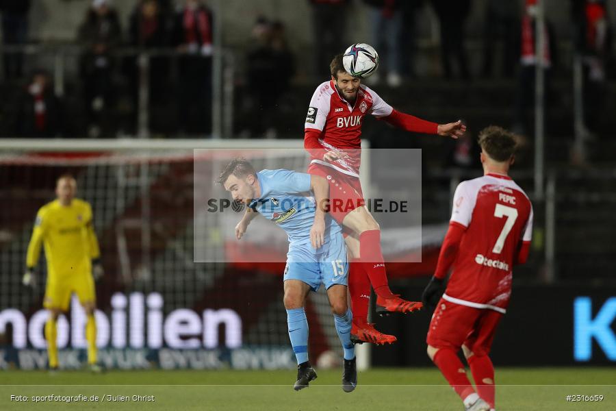 Daniel Hägele, FLYERALARM Arena, Würzburg, 28.01.2022, DFL, sport, action, Fussball, Januar 2022, Saison 2021/2022, 3. Liga, SCF, FWK, SC Freiburg II, FC Würzburger Kickers - Bild-ID: 2316659