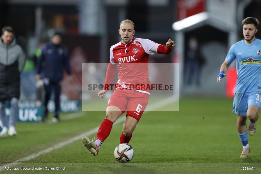 Tobias Kraulich, FLYERALARM Arena, Würzburg, 28.01.2022, DFL, sport, action, Fussball, Januar 2022, Saison 2021/2022, 3. Liga, SCF, FWK, SC Freiburg II, FC Würzburger Kickers - Bild-ID: 2316674 Tobias Kraulich, FLYERALARM Arena, Würzburg, 28.01.2022, DFL, sport, action, Fussball, Januar 2022, Saison 2021/2022, 3. Liga, SCF, FWK, SC Freiburg II, FC Würzburger Kickers - Bild-ID: 2316674