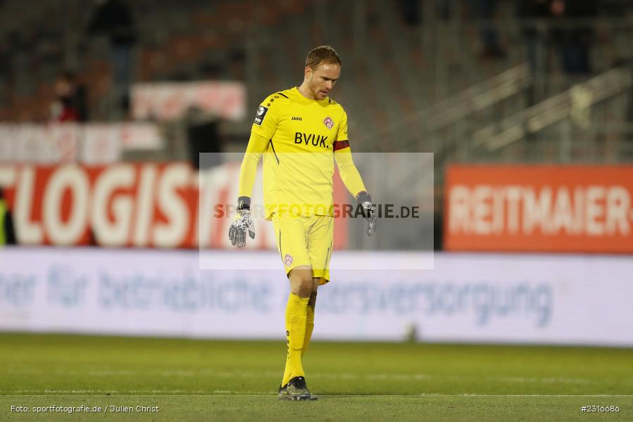 Hendrik Bonmann, FLYERALARM Arena, Würzburg, 28.01.2022, DFL, sport, action, Fussball, Januar 2022, Saison 2021/2022, 3. Liga, SCF, FWK, SC Freiburg II, FC Würzburger Kickers - Bild-ID: 2316686