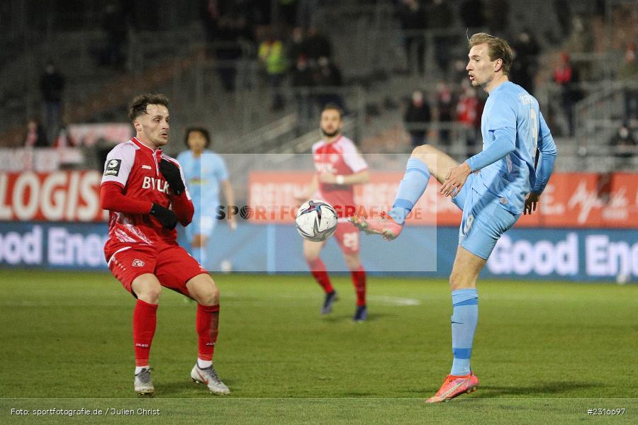 Vincent Vermeij, FLYERALARM Arena, Würzburg, 28.01.2022, DFL, sport, action, Fussball, Januar 2022, Saison 2021/2022, 3. Liga, SCF, FWK, SC Freiburg II, FC Würzburger Kickers - Bild-ID: 2316697
