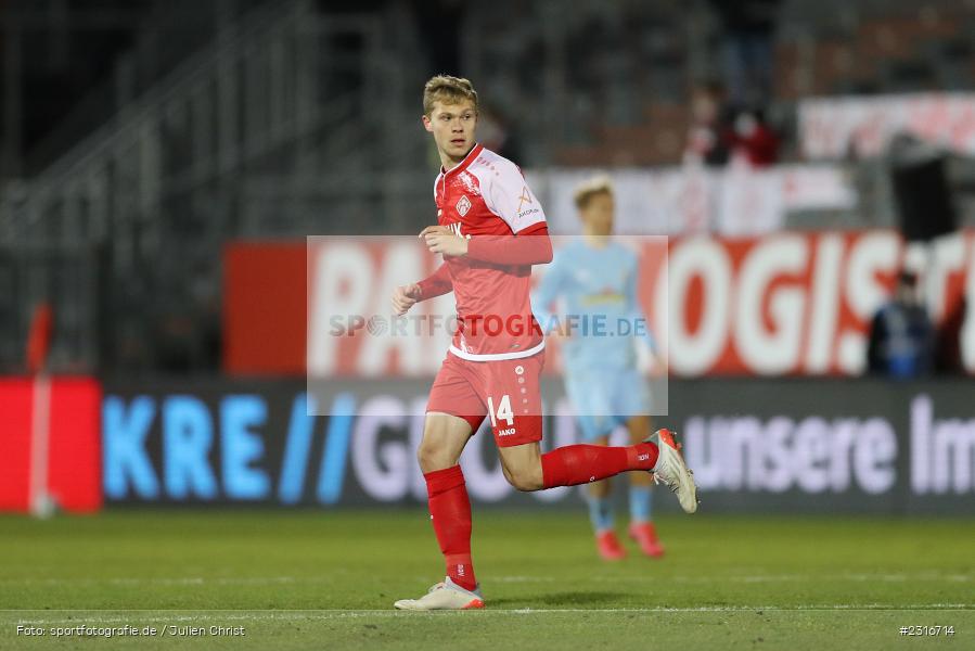 Louis Breunig, FLYERALARM Arena, Würzburg, 28.01.2022, DFL, sport, action, Fussball, Januar 2022, Saison 2021/2022, 3. Liga, SCF, FWK, SC Freiburg II, FC Würzburger Kickers - Bild-ID: 2316714