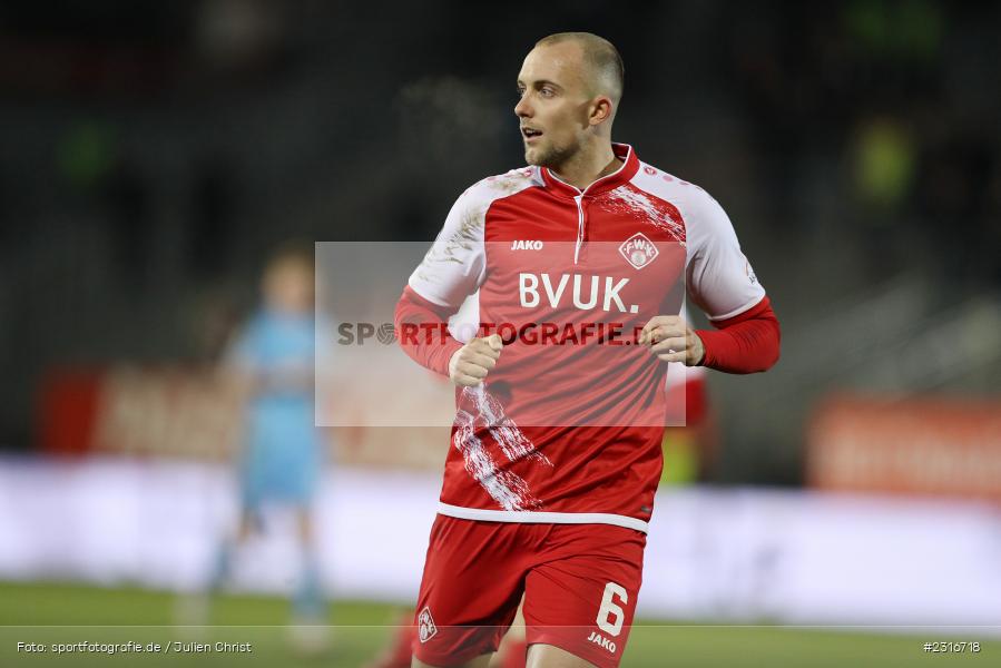 Tobias Kraulich, FLYERALARM Arena, Würzburg, 28.01.2022, DFL, sport, action, Fussball, Januar 2022, Saison 2021/2022, 3. Liga, SCF, FWK, SC Freiburg II, FC Würzburger Kickers - Bild-ID: 2316718