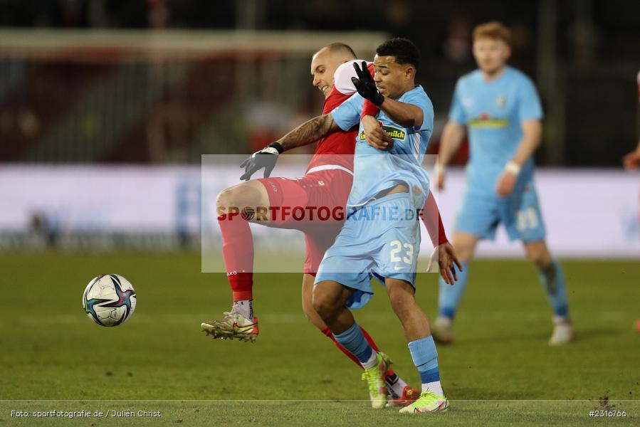 Tobias Kraulich, FLYERALARM Arena, Würzburg, 28.01.2022, DFL, sport, action, Fussball, Januar 2022, Saison 2021/2022, 3. Liga, SCF, FWK, SC Freiburg II, FC Würzburger Kickers - Bild-ID: 2316766 Tobias Kraulich, FLYERALARM Arena, Würzburg, 28.01.2022, DFL, sport, action, Fussball, Januar 2022, Saison 2021/2022, 3. Liga, SCF, FWK, SC Freiburg II, FC Würzburger Kickers - Bild-ID: 2316766