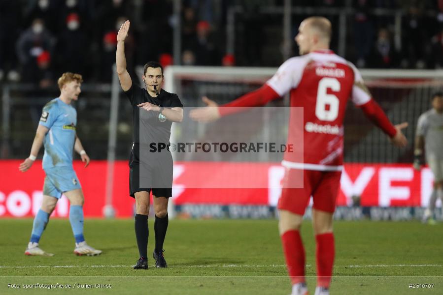 Konrad Oldhafer, FLYERALARM Arena, Würzburg, 28.01.2022, DFL, sport, action, Fussball, Januar 2022, Saison 2021/2022, 3. Liga, SCF, FWK, SC Freiburg II, FC Würzburger Kickers - Bild-ID: 2316767 Konrad Oldhafer, FLYERALARM Arena, Würzburg, 28.01.2022, DFL, sport, action, Fussball, Januar 2022, Saison 2021/2022, 3. Liga, SCF, FWK, SC Freiburg II, FC Würzburger Kickers - Bild-ID: 2316767