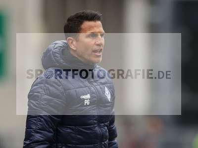 Fotos von FC Würzburger Kickers - SV Waldhof Mannheim auf sportfotografie.de