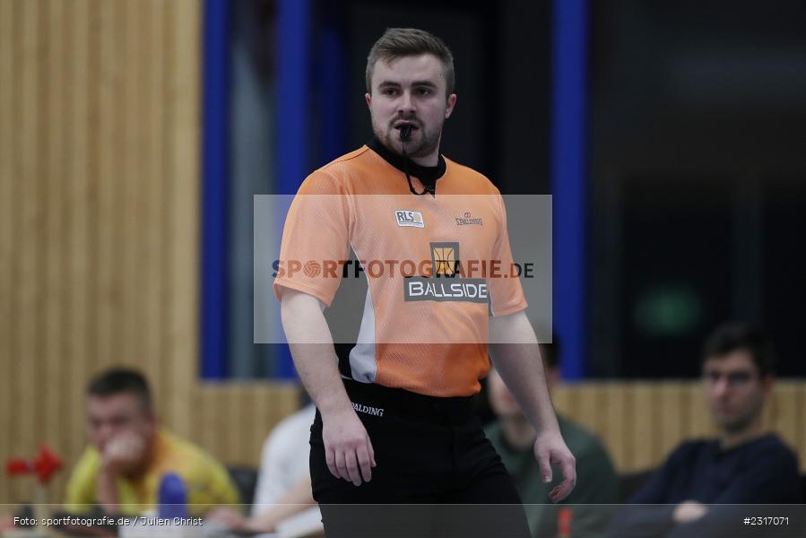 Schiedsrichter, Fabian Bergmann, Hans-Wilhelm-Renkhoff-Halle, Marktheidenfeld, 29.01.2022, DBB, sport, action, Januar 2022, Saison 2021/2022, HRN, RLD, Regionalliga Damen HR-Nord, Basketball, Regionalliga, BG Litzendorf, TV Marktheidenfeld - Bild-ID: 2317071 Schiedsrichter, Fabian Bergmann, Hans-Wilhelm-Renkhoff-Halle, Marktheidenfeld, 29.01.2022, DBB, sport, action, Januar 2022, Saison 2021/2022, HRN, RLD, Regionalliga Damen HR-Nord, Basketball, Regionalliga, BG Litzendorf, TV Marktheidenfeld - Bild-ID: 2317071