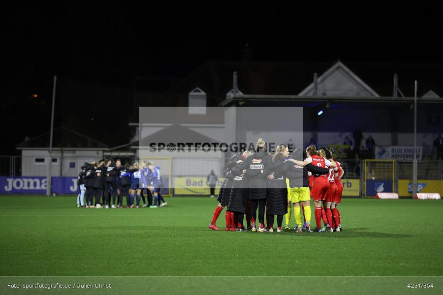 Mannschaftskreis, Dietmar-Hopp-Stadion, Sinsheim, 04.02.2022, DFB, sport, action, Februar 2022, Saison 2021/2022, FLYERALARM Frauen-Bundesliga, FFBL, FCK, TSG, 1. FC Köln, TSG 1899 Hoffenheim - Bild-ID: 2317354 Mannschaftskreis, Dietmar-Hopp-Stadion, Sinsheim, 04.02.2022, DFB, sport, action, Februar 2022, Saison 2021/2022, FLYERALARM Frauen-Bundesliga, FFBL, FCK, TSG, 1. FC Köln, TSG 1899 Hoffenheim - Bild-ID: 2317354