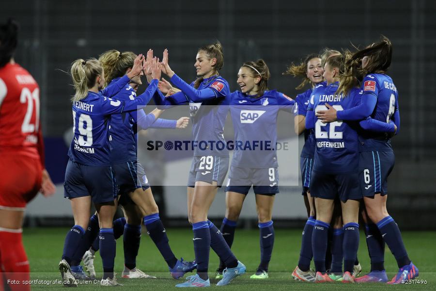 Sarai Linder, Chantal Hagel, Katharina Naschenweng, Judith Steinert, Jule Brand, Dietmar-Hopp-Stadion, Sinsheim, 04.02.2022, DFB, sport, action, Februar 2022, Saison 2021/2022, FLYERALARM Frauen-Bundesliga, FFBL, FCK, TSG, 1. FC Köln, TSG 1899 Hoffenheim - Bild-ID: 2317496 Sarai Linder, Chantal Hagel, Katharina Naschenweng, Judith Steinert, Jule Brand, Dietmar-Hopp-Stadion, Sinsheim, 04.02.2022, DFB, sport, action, Februar 2022, Saison 2021/2022, FLYERALARM Frauen-Bundesliga, FFBL, FCK, TSG, 1. FC Köln, TSG 1899 Hoffenheim - Bild-ID: 2317496
