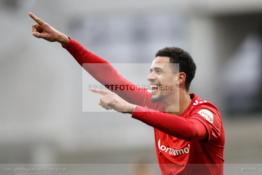 Robert Glatzel, Merck-Stadion am Böllenfalltor, Darmstadt, 06.02.2022, DFL, sport, action, Februar 2022, Saison 2021/2022, 2. Bundesliga, HSV, SV98, Hamburger SV, SV Darmstadt 98 - Bild-ID: 2317613
